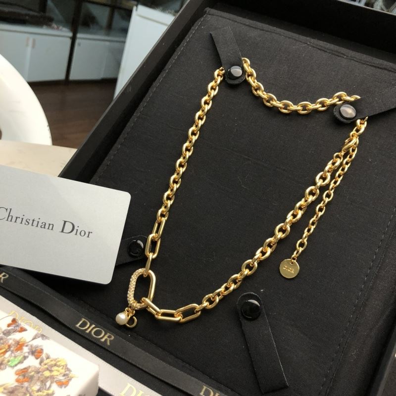 chr1st1an D10r necklaces